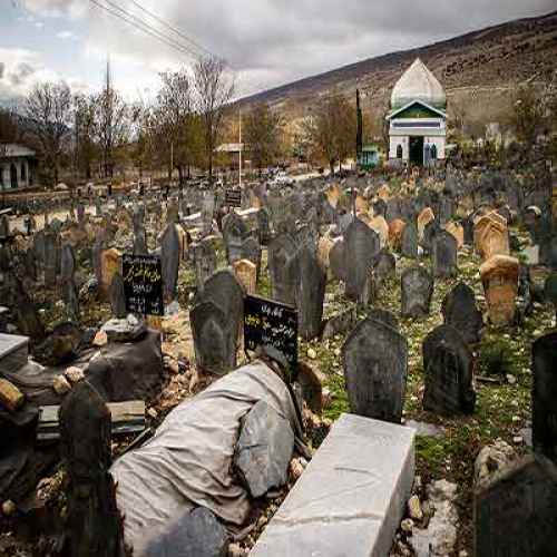 دانلود آهنگ به قبرستان گذر کردم کم و بیش از حسن شجاعی